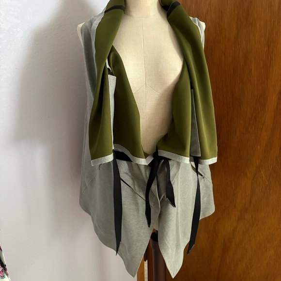 NIKE x JFS sz M Gray Green Tech Fleece Vest Cape Nikelab 718659 - Picture 2 of 14